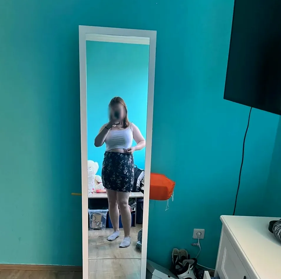 Claudia, 18 años